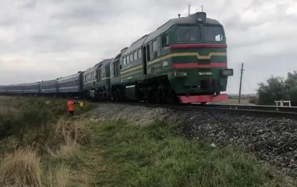 В Житомирской области сошли с рельсов вагоны: задерживаются десятки поездов 