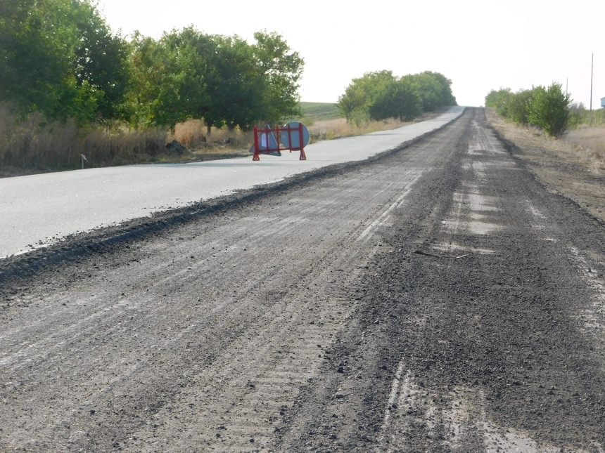 В Николаевской области дороги ремонтируют «в долг» - выполнение работ составляет 95-97%