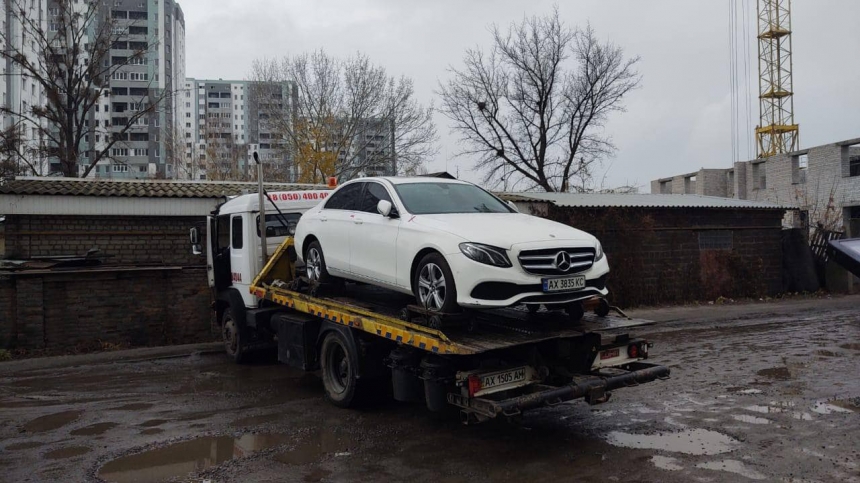 В Харькове изъяли первый автомобиль за неуплату штрафов за превышение скорости