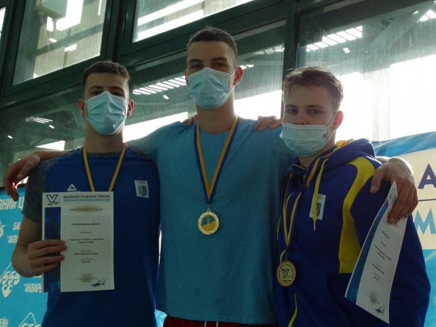 Николаевский пловец занял призовые места на чемпионате Украины