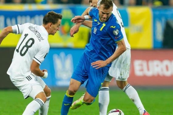 Сборная Украины сыграет стыковые матчи за выход в финальную часть ЧМ по футболу