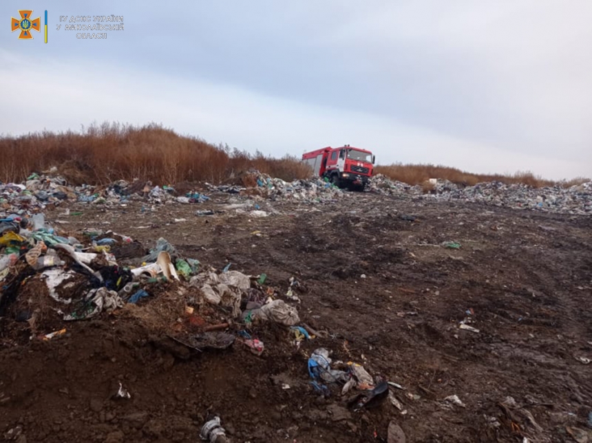 В Николаевской области подожгли полигон ТБО