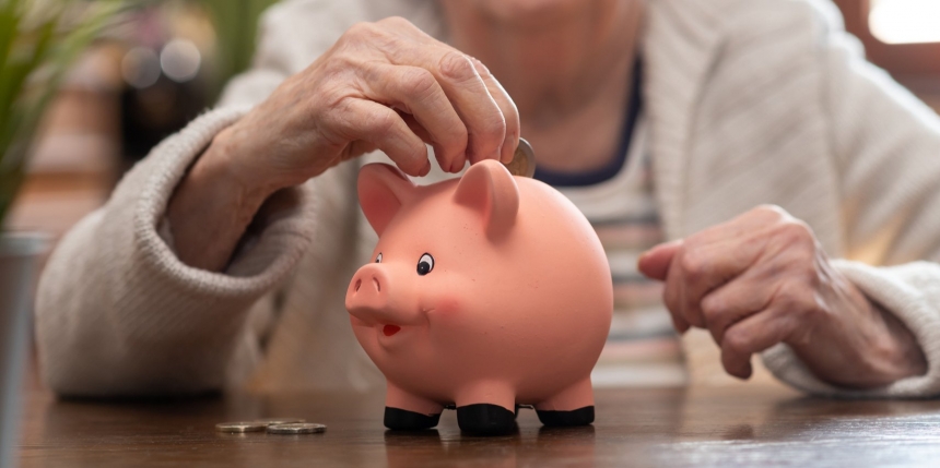 «Накопительная пенсия»: в Минсоцполитики рассказали, сколько придется отчислять из зарплаты
