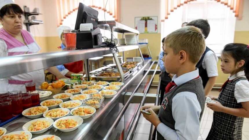В Николаеве число детей, питающихся в школах, сократилось более чем в два раза
