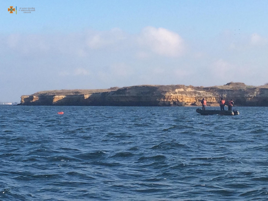В Черном море у острова Березань нашли тело рыбака, утонувшего вместе с лодкой
