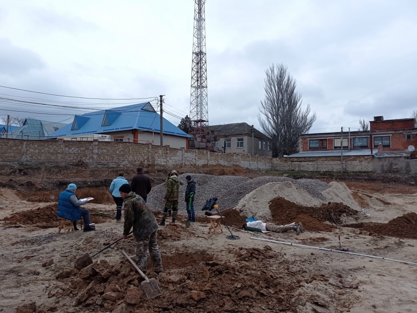 В Баштанке при строительстве супермаркета обнаружили захоронение: находку исследуют археологи
