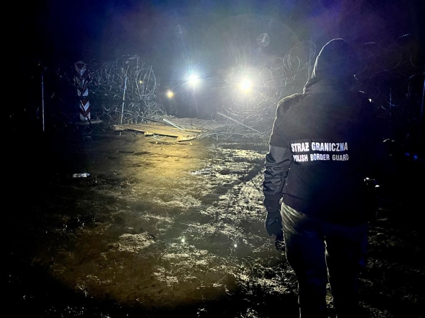 Границу Польши штурмовали более 200 мигрантов