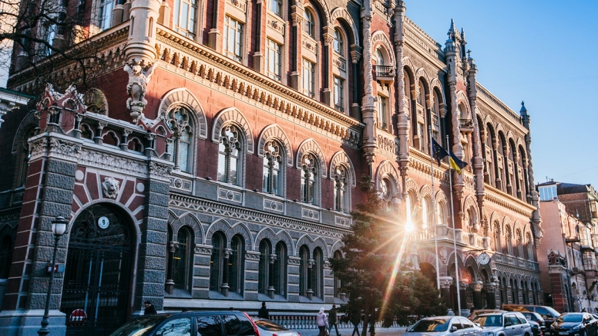 НБУ выпускает памятную монету «Гарнизонный храм святых апостолов Петра и Павла»