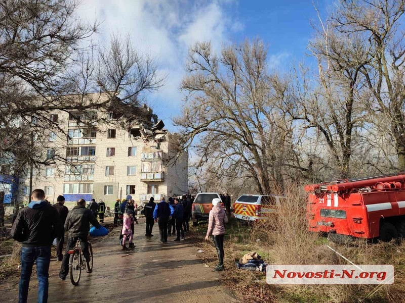 Получены первые фото и видео с места взрыва в жилом доме в Новой Одессе