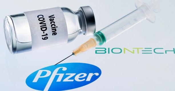 Pfizer адаптирует свою вакцину к новому штамму Омикрон