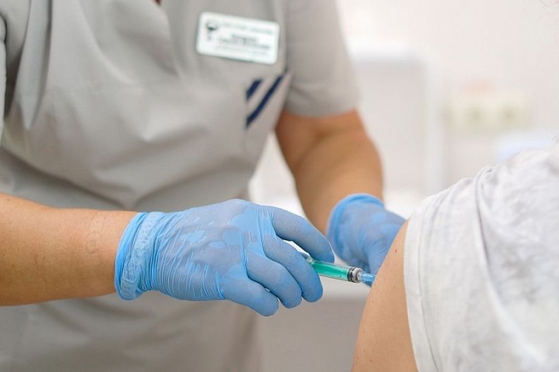 В Николаевской области от COVID-19 вакцинировали более 714 тысяч человек