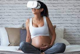 В Киеве при родах впервые использовали очки виртуальной реальности (видео)