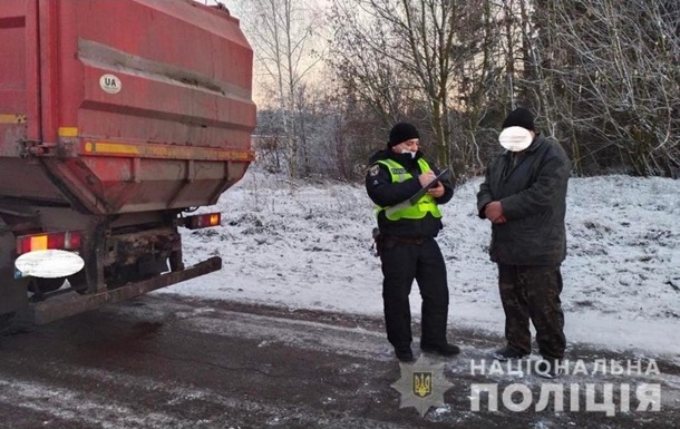 В Черниговской области мусоровоз насмерть сбил шестилетнюю девочку
