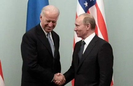 Белый дом официально подтвердил разговор Байдена и Путина 7 декабря
