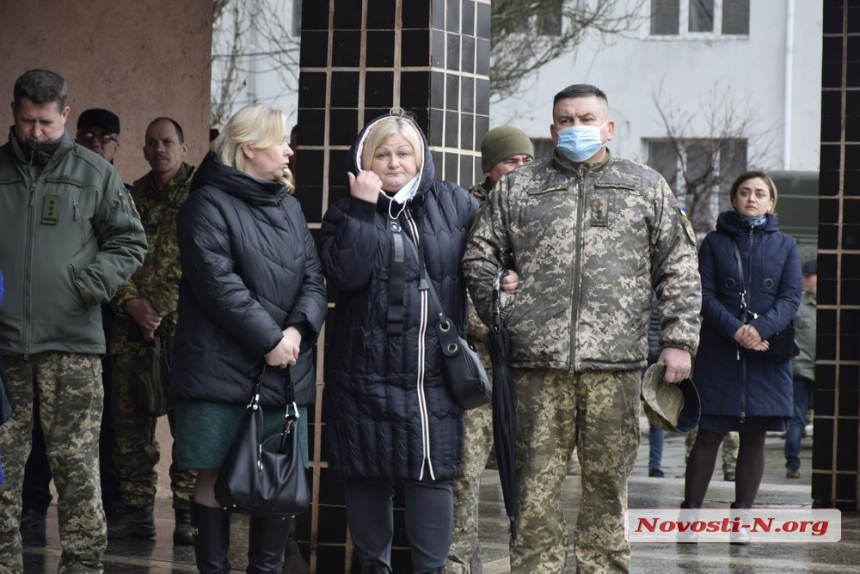 В Николаеве под звуки оркестра простились с экс-заместителем облвоенкома, застреленным на охоте (фото)