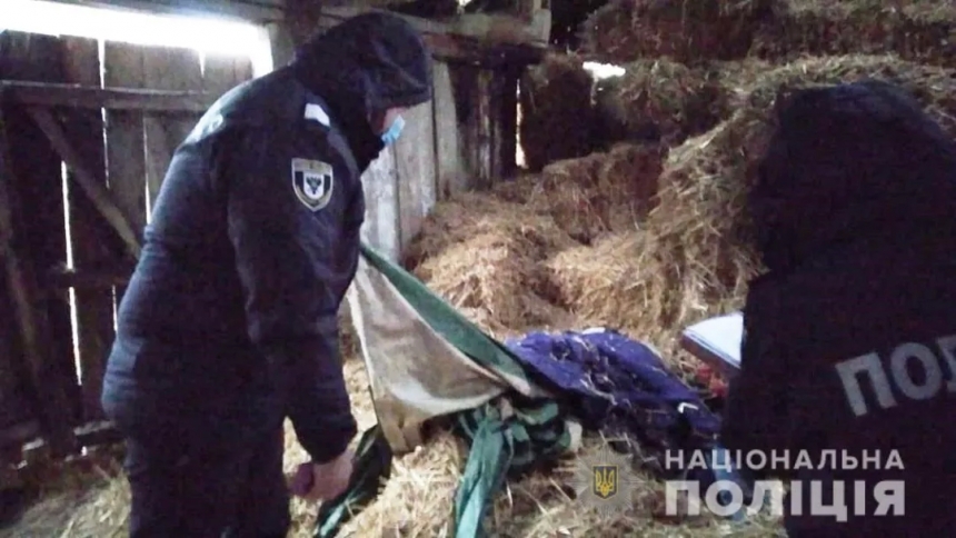 Практически не ел и ночевал в бочке: задержали жителя Черниговской области, убившего женщину месяц назад