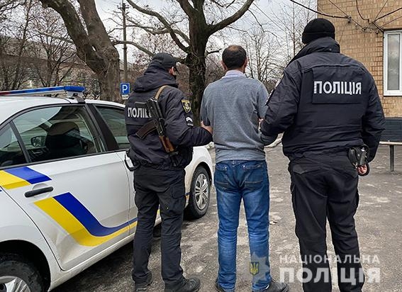 В Николаевской области грабитель ворвался в дом к женщине и забрал ее телефон
