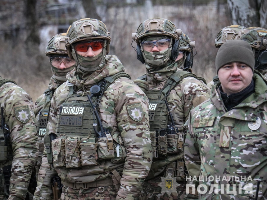 Полицейские с военными провели масштабные учения в Николаеве (фоторепортаж)