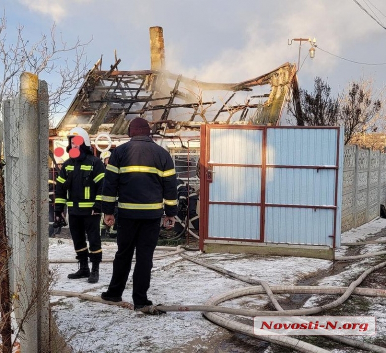 В Николаеве горел жилой дом: погибла женщина