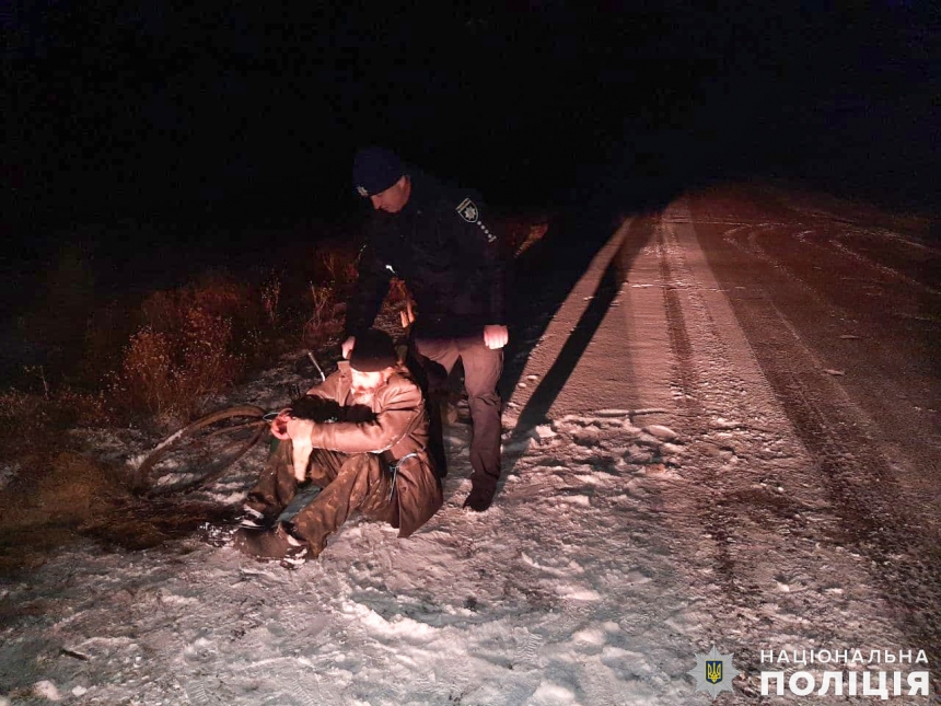 В Николаевской области пенсионер упал с велосипеда в 10-градусный мороз и не смог встать