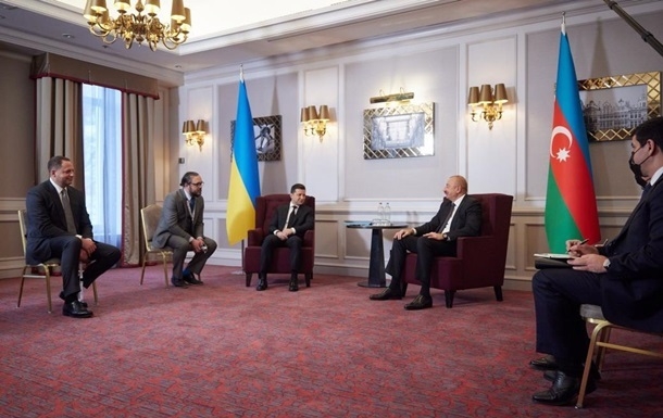 Зеленский провел переговоры с президентом Азербайджана