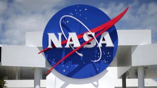 В NASA более часа корректировали курс летящего в космос телескопа