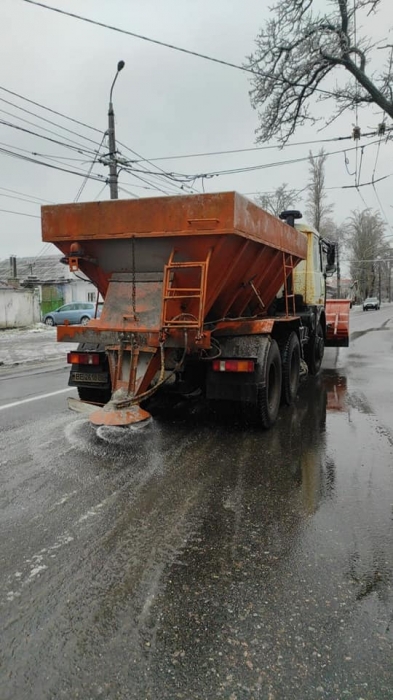 В Николаеве дорожники отчитались о проезжаемости городских дорог