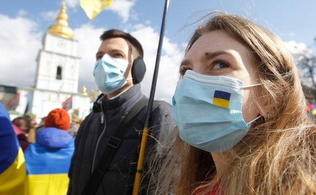Почти половина украинцев удовлетворены своей жизнью