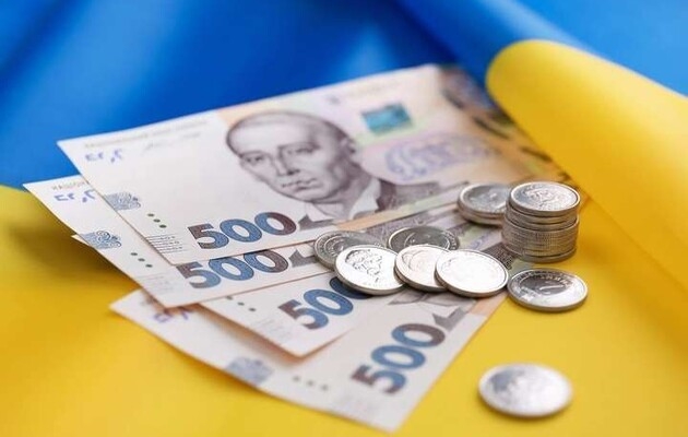 Как в Украине повысят зарплаты бюджетников в 2022 году