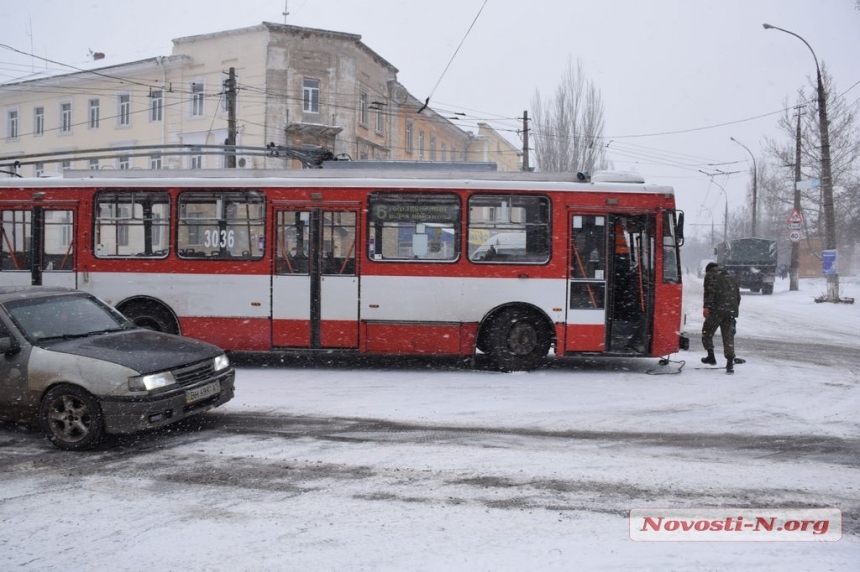 Как сегодня ходят трамваи и троллейбусы в Николаеве