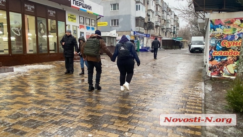 Спасатели предупреждают о сильном гололеде в Николаевской области — II уровень опасности
