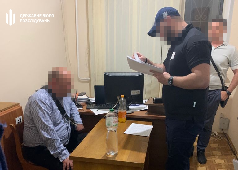 Начальника станции туристической полиции Одесской области будут судить за взяточничество