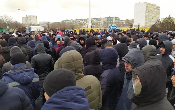 В Казахстане штурмуют резиденцию президента (видео)