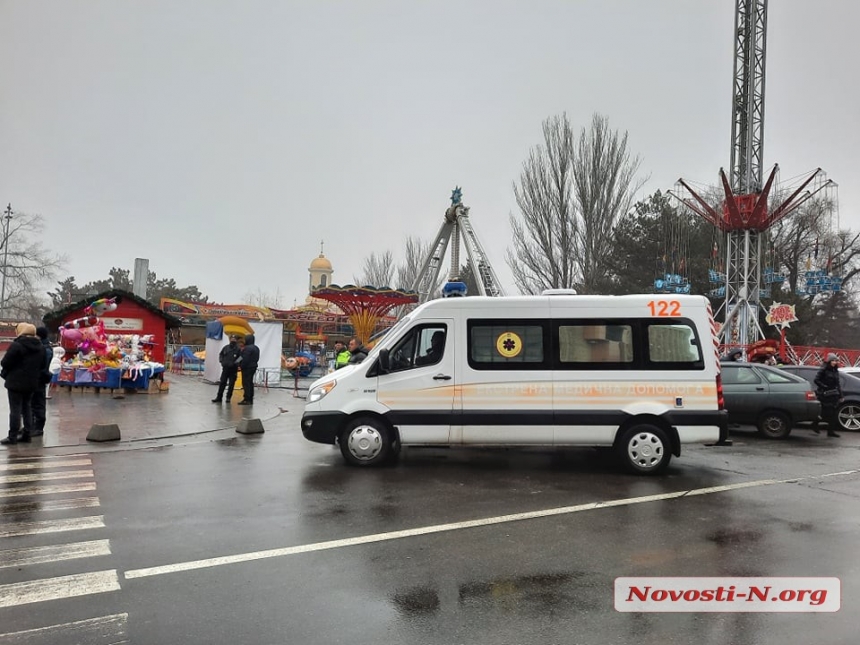 В Николаеве поступило сообщение о минировании катка на Серой площади