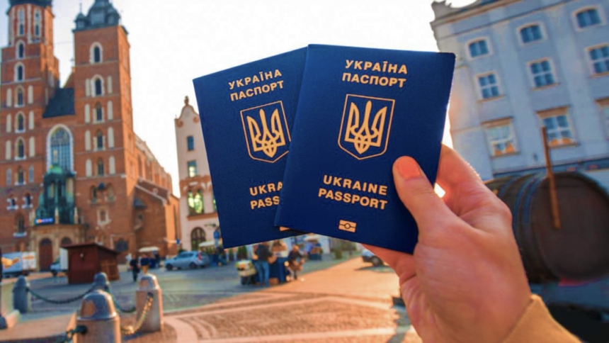 Украина заняла 35-е место в мире по безвизу