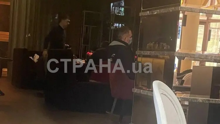 Кличко заявил, что вылечился от коронавируса за 4 дня, после того как его заметили в ресторане