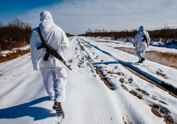 Неподалеку украинско-румынской границы нашли мертвым 19-летнего пограничника