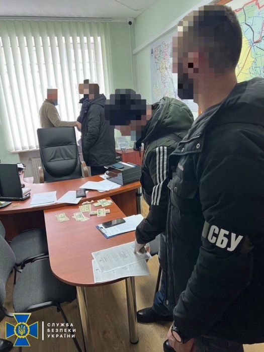 При обыске у пойманного на взятке директора «Николаевоблэнерго» нашли 100 тысяч долларов