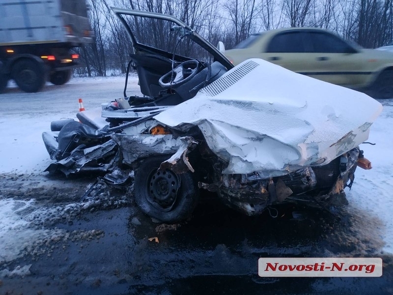 Смертельное ДТП под Николаевом: в больнице скончалась жена погибшего водителя