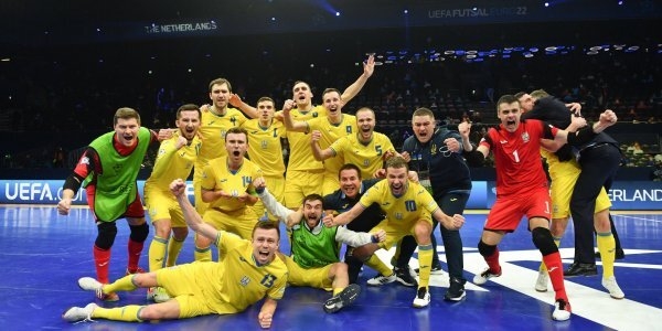 В полуфинале Евро-2022 сборная Украины по футзалу сразится с командой России