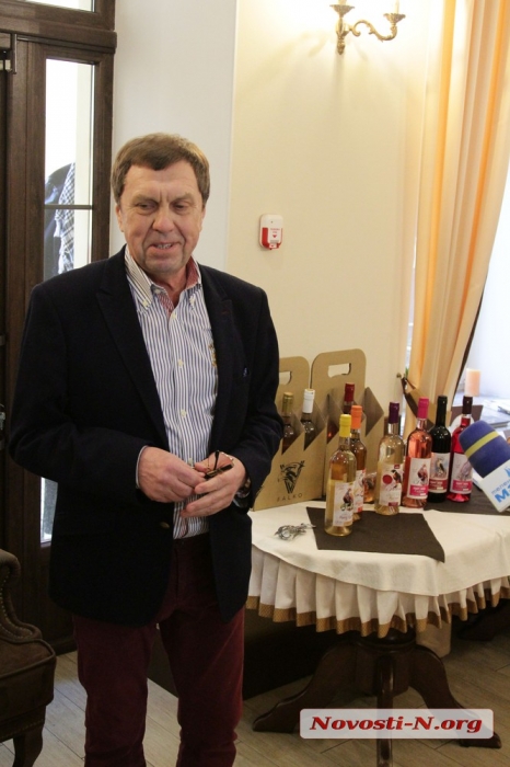 Лейся, лейся, милое вино: в Николаеве запустили проект сотрудничества виноделов Италии и Украины