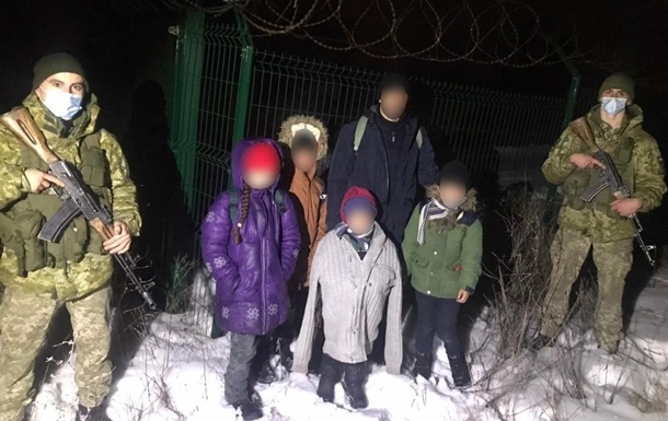 Житель Харьковской области с четырьмя детьми пытался незаконно перейти из Украины в РФ