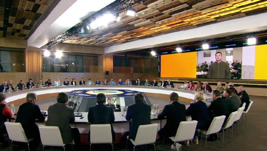 Общенациональный телемарафон продолжается: за столом премьер-министр Шмыгаль (трансляция)