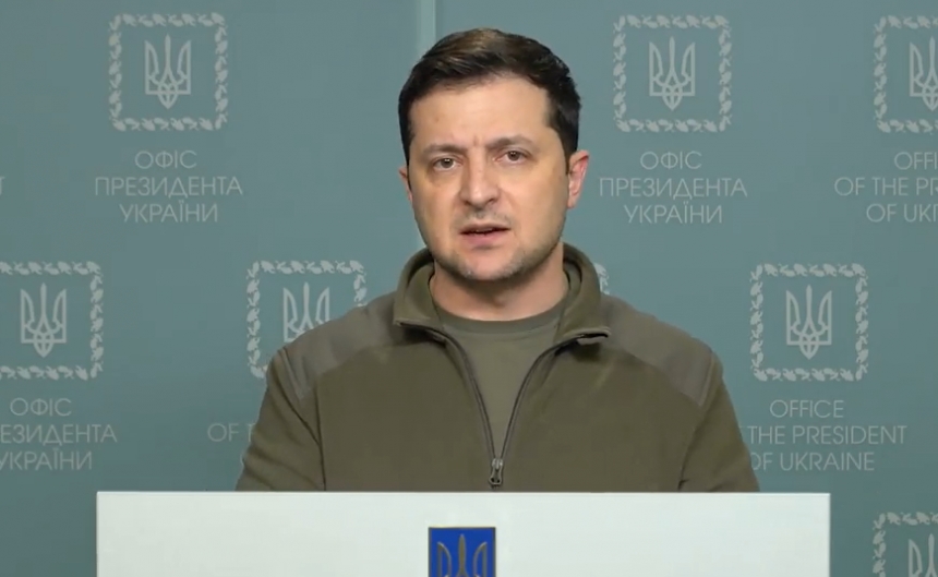 Обращение Зеленского: Украина продолжает оставаться одна, и санкции РФ не убедили