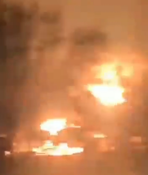 Очевидцы сообщают о взрыве заправки в Николаеве (видео)