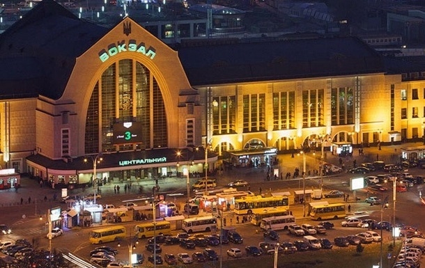 Центральный ж/д вокзал Киева остался без электроэнергии