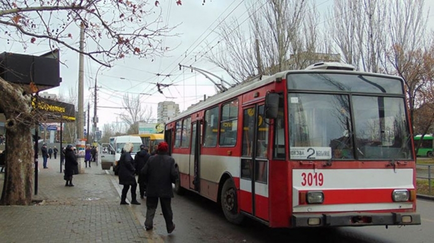 Какие трамваи и троллейбусы курсируют по Николаеву 3 марта. Список