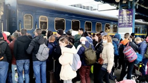 Эвакуационные поезда 8 марта: как выехать