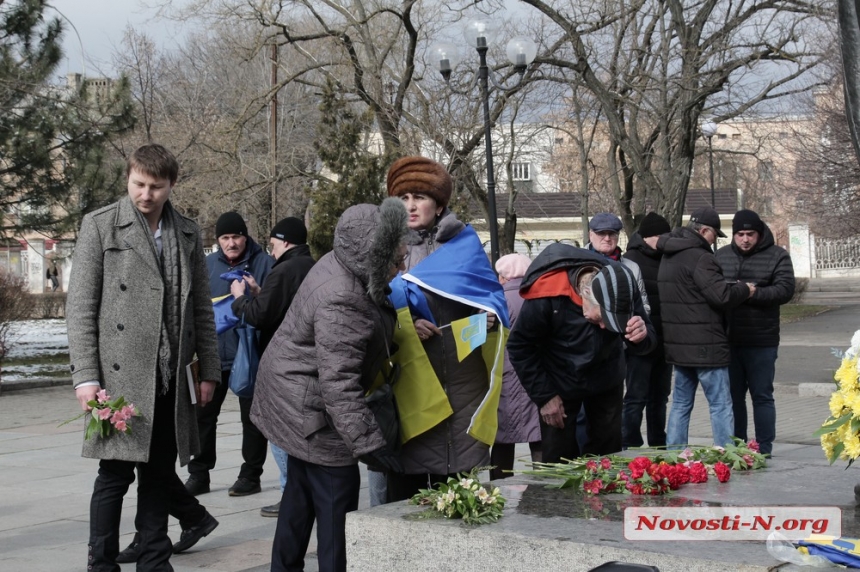  В Николаеве отметили 208-ю годовщину со дня рождения великого Кобзаря (фото)