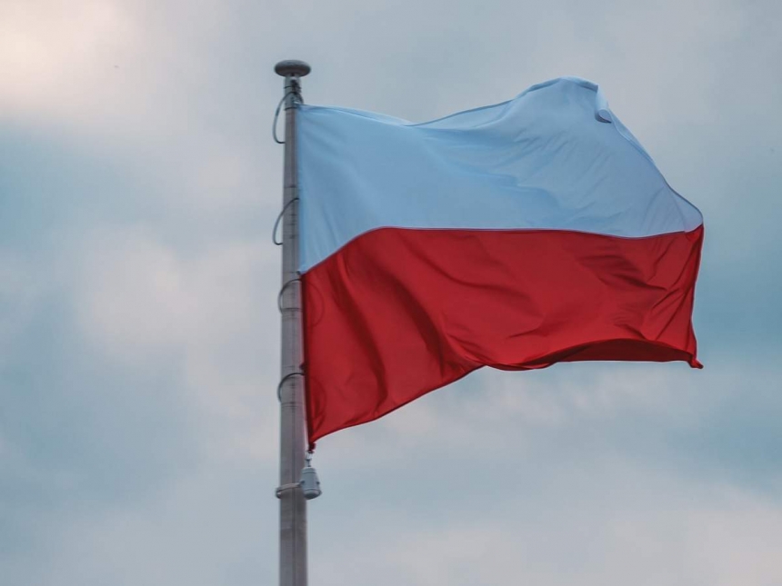 Президент Польши подписал закон о помощи беженцам из Украины